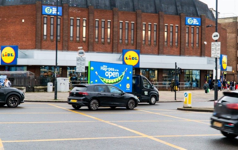 Digital AdVan 4
